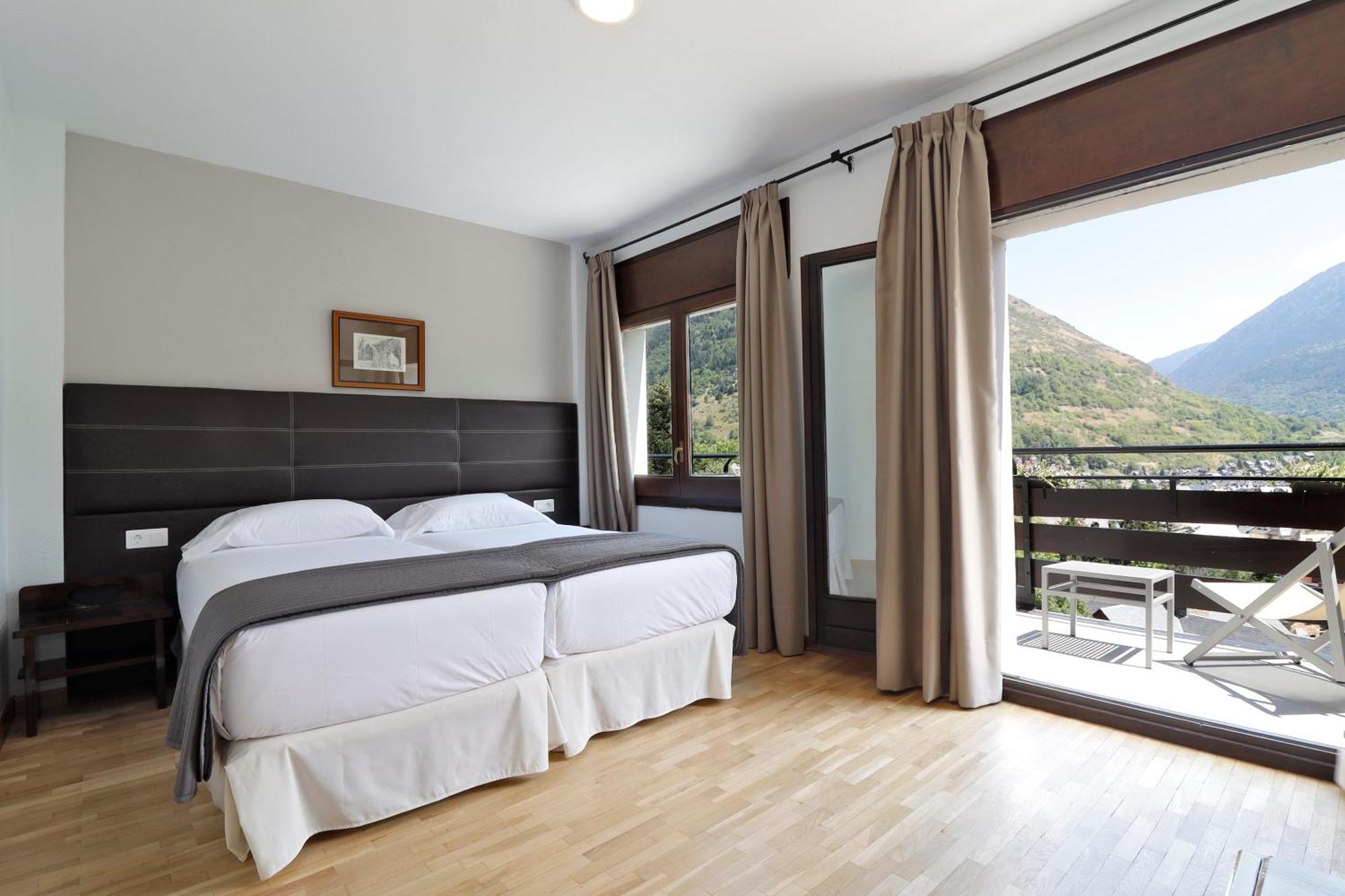 Hotel Blu Aran เบียญา ภายนอก รูปภาพ